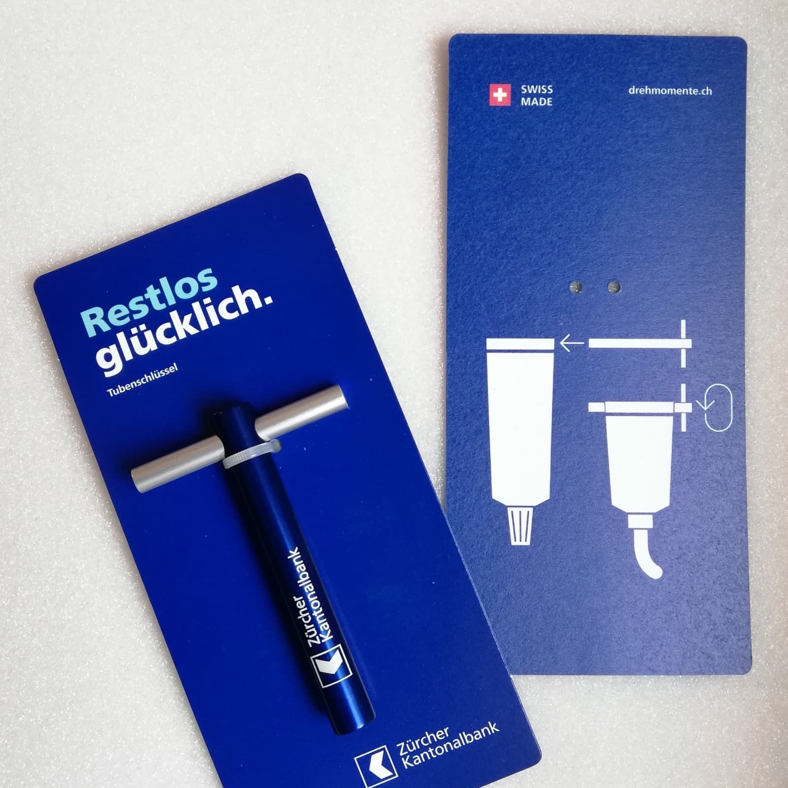 Mit personalisierter Trägerkarte 1